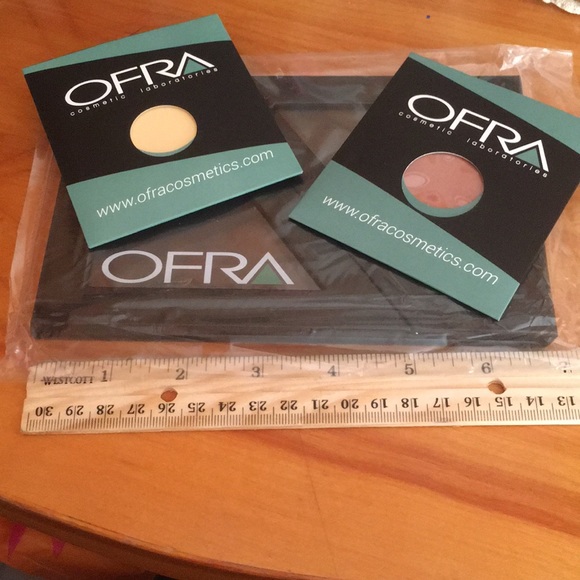 Ofra Cosmetic Laboratories palette +2 - Picture 1 of 4